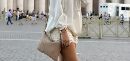 1-chiffon-blouse-and-lace-shorts-with-sneakers