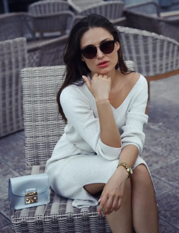 1-classic-outfit-with-sunglasses