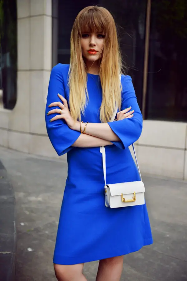 1-cobalt-blue-dress-with-white-minibag