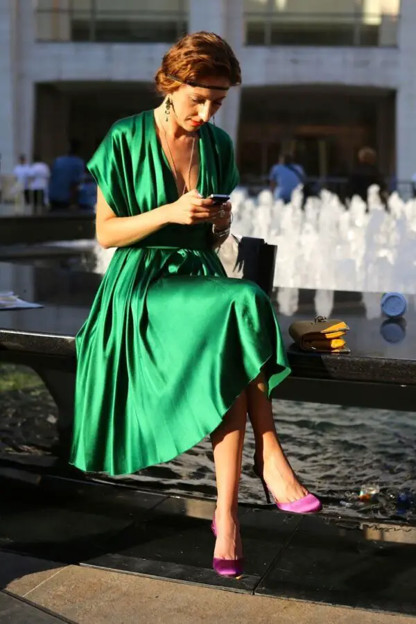 1-green-dress-with-purple-shoes