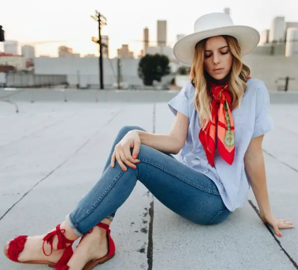 1-jeans-with-red-sandals-and-silk-scarf