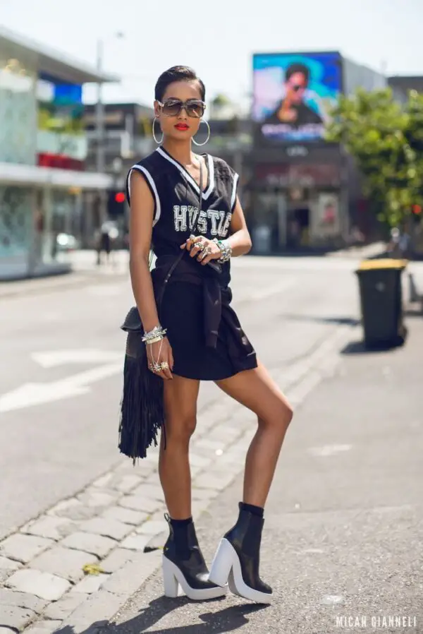 1-sporty-dress-with-chic-boots