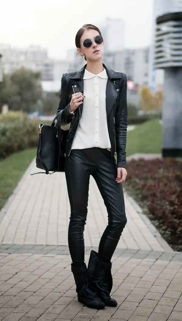 1-statement-boots-with-leather-outfit