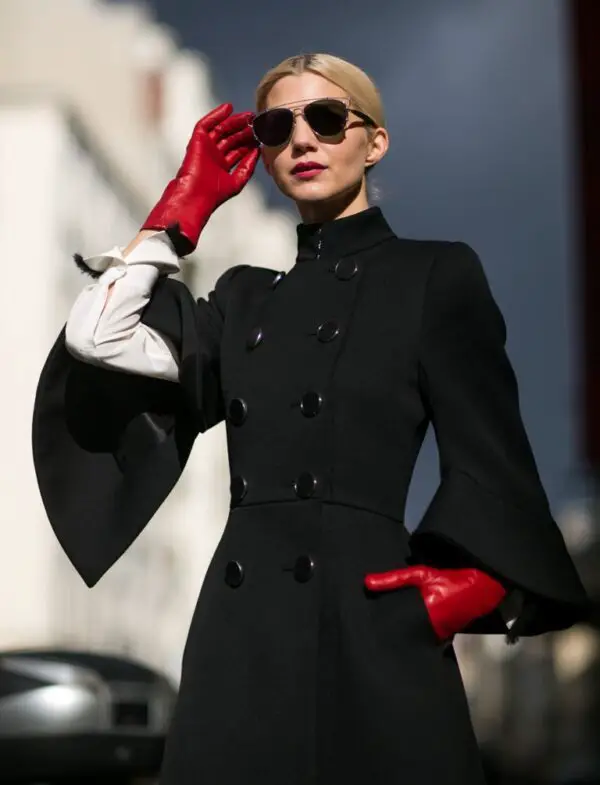 1-structured-cape-coat-with-red-leather-gloves-1