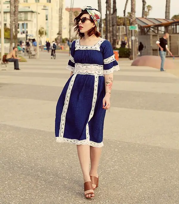 1-vintage-navy-and-white-dress