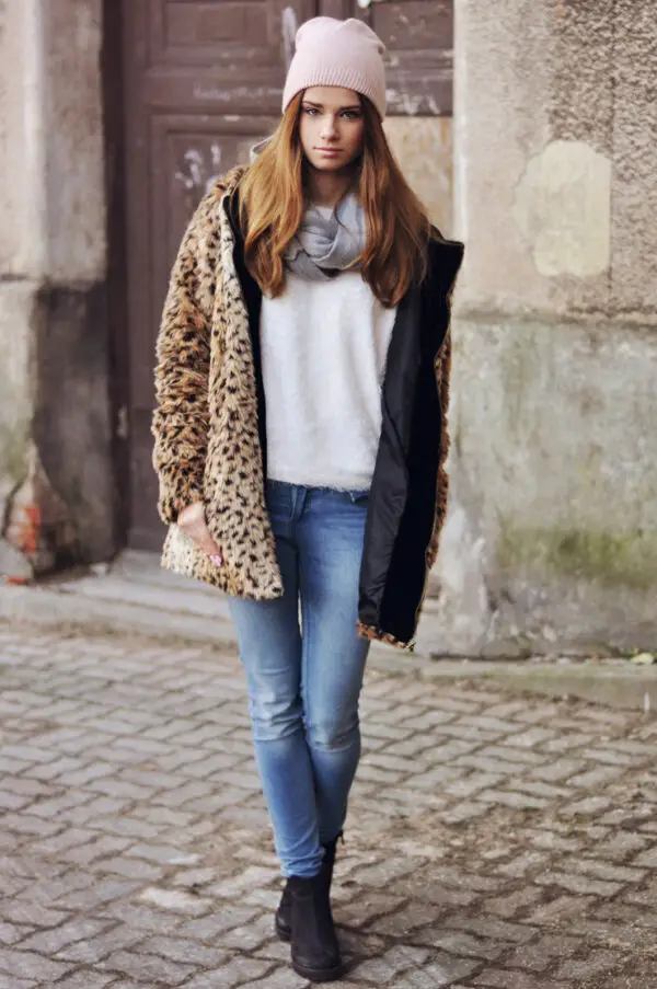 1-winter-outfit-with-animal-print-coat