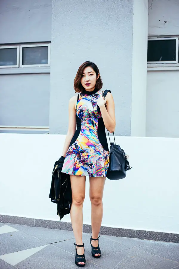 2-abstract-print-mini-dress-with-strappy-sandals