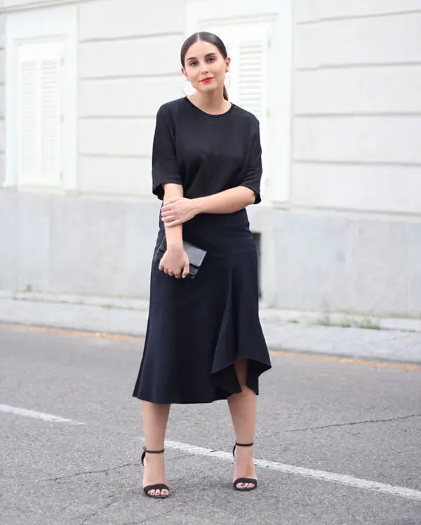 2-black-outfit-with-clutch