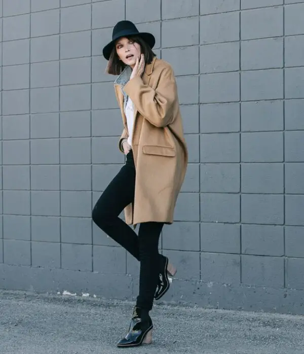 2-camel-coat-with-urban-outfit