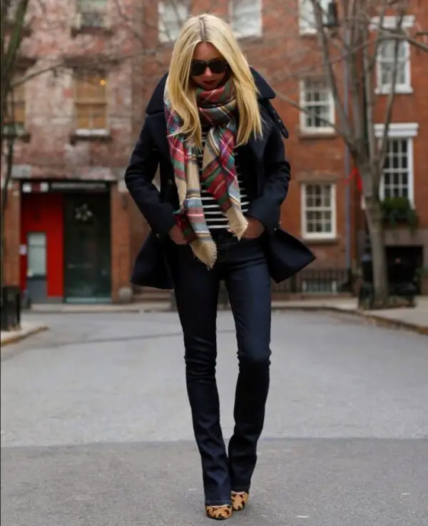 2-casual-outfit-with-plaid-scarf
