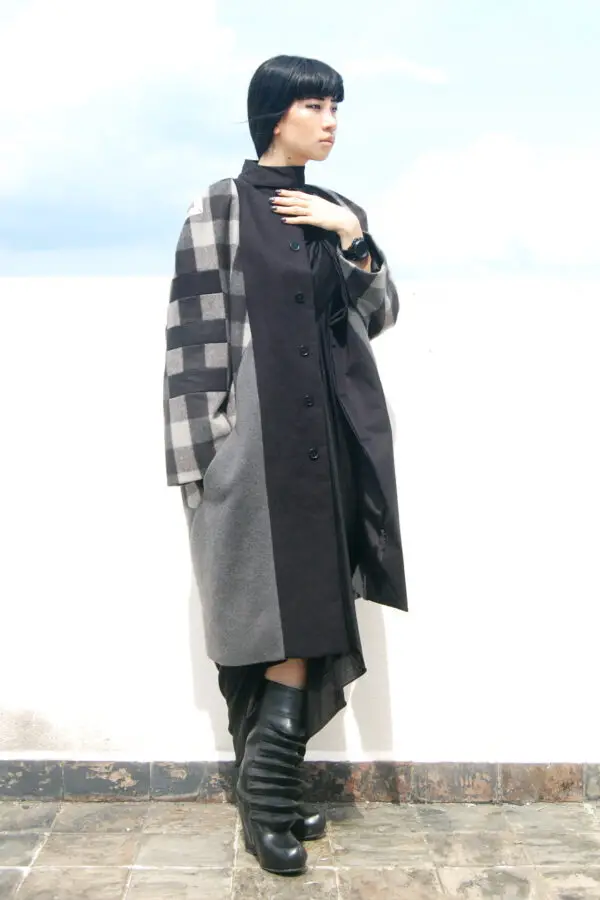 2-checkered-sleeves-in-black-coat-1