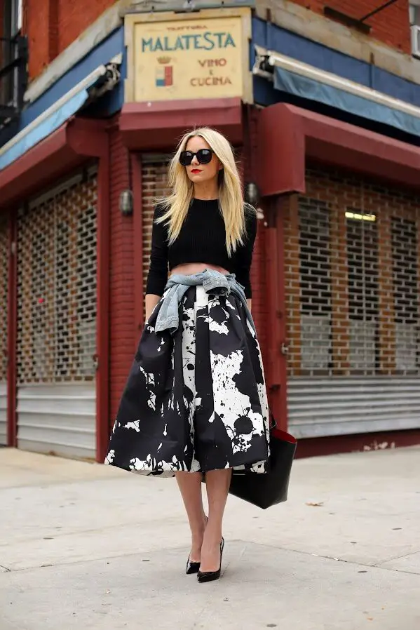 2-cropped-top-with-black-and-white-skirt