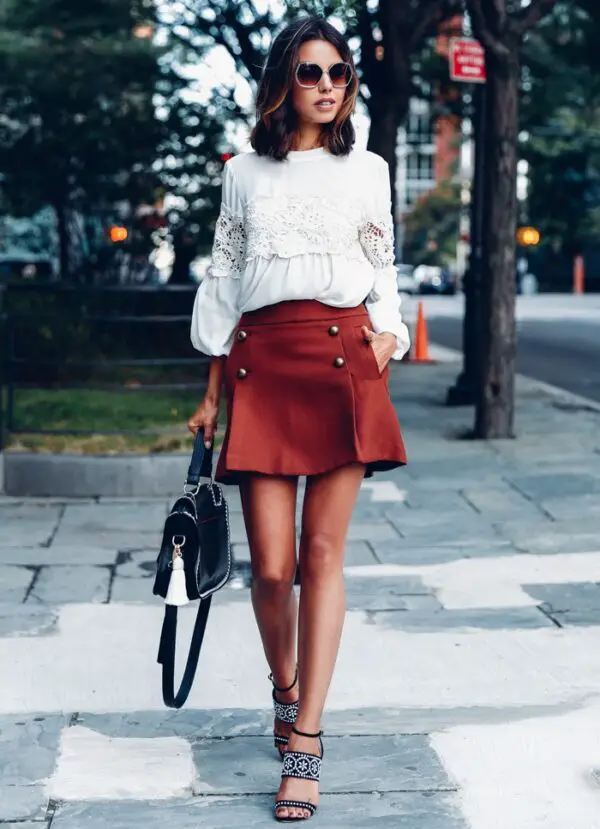 2-fall-outfit-with-strappy-sandals