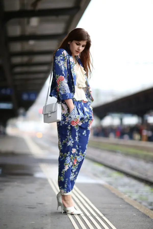 2-floral-print-matching-set-with-pumps