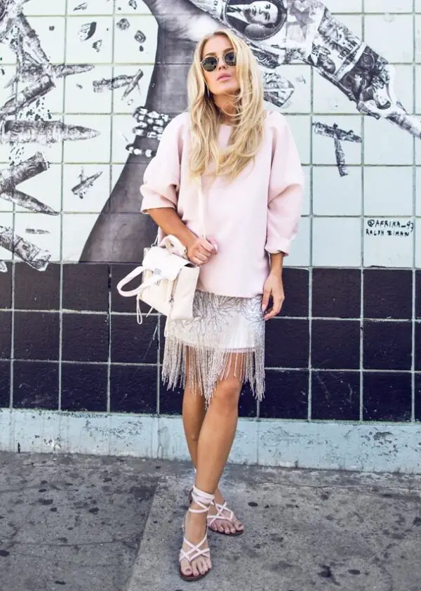 2-fringed-skirt-with-sweater