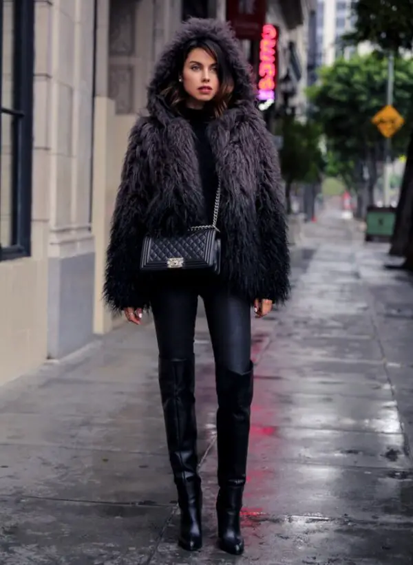 2-fur-coat-with-skinny-jeans-and-boots