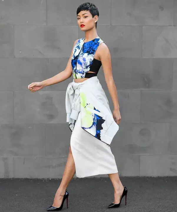 2-graphic-print-top-with-skirt-and-jacket-tied-on-waist