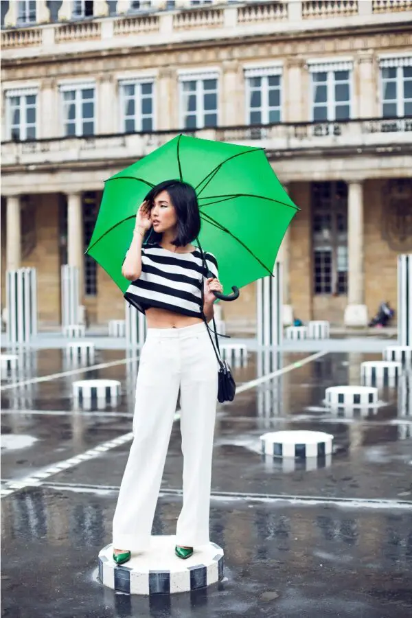 2-green-umbrella-with-striped-top-and-white-pants