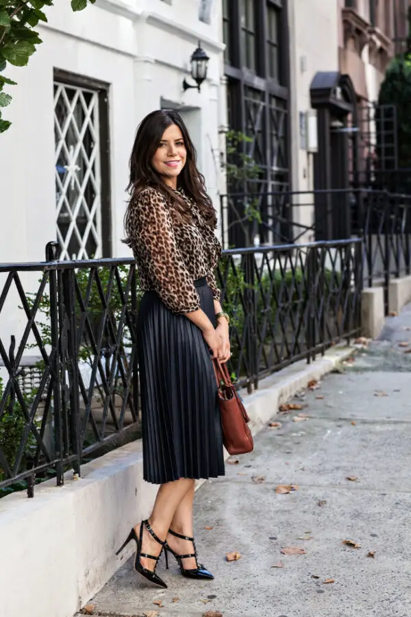 2-leopard-print-blouse-with-accordion-skirt