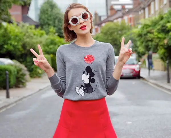2-mickey-mouse-sweater-with-quirky-sunglasses-1