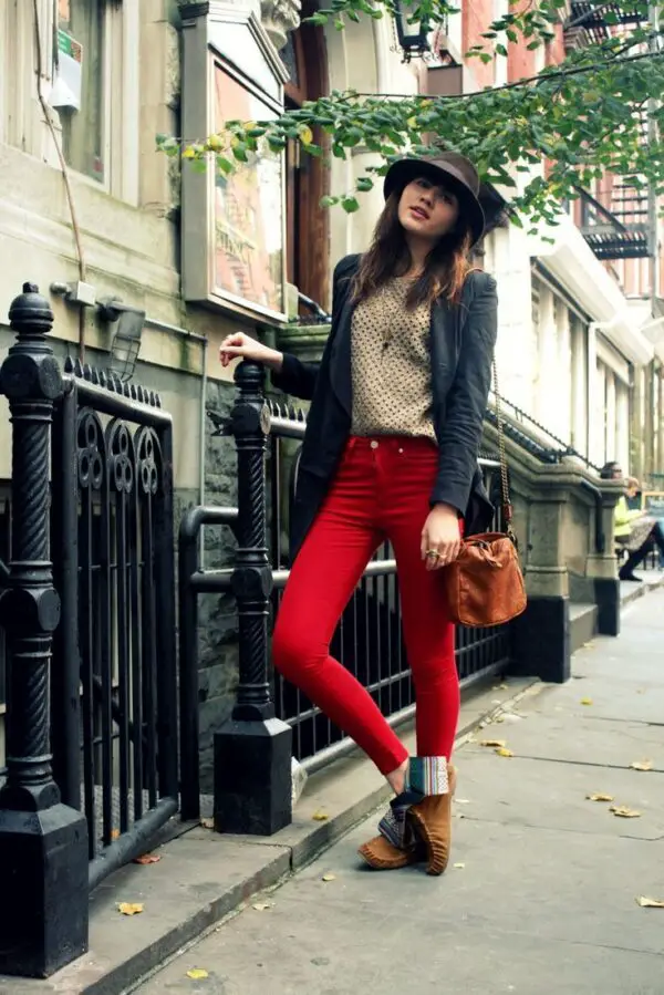 2-moccasins-with-red-pants-and-chic-top