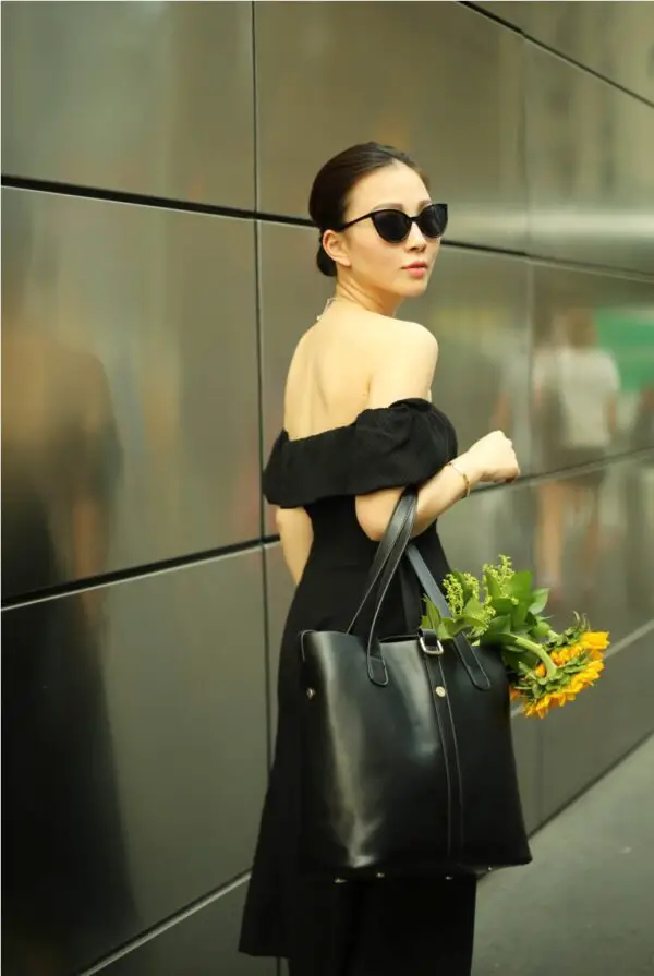 2-off-shoulder-dress-with-black-tote