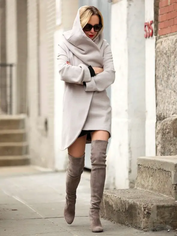 2-off-white-coat-with-over-the-knee-boots