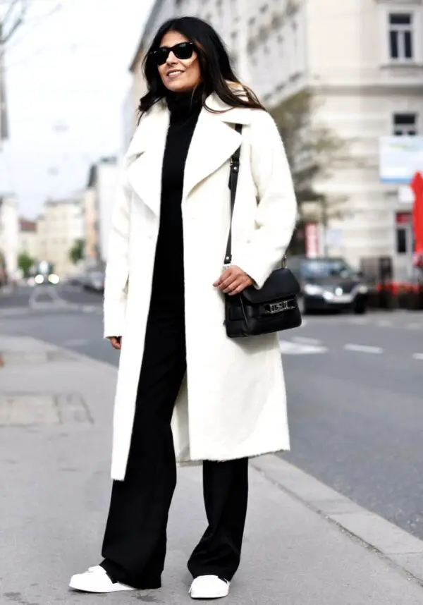 2-oversized-coat-with-all-black-outfit