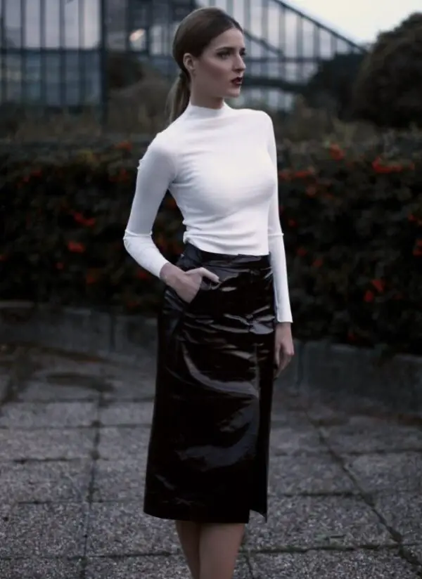 2-patent-leather-skirt-with-turtleneck-top