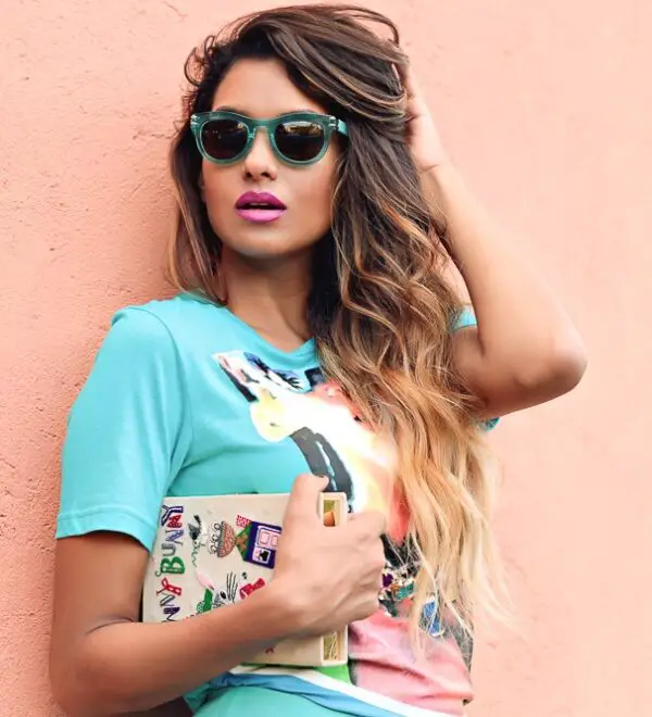 2-quirky-clutch-and-sunglasses-with-graphic-tee