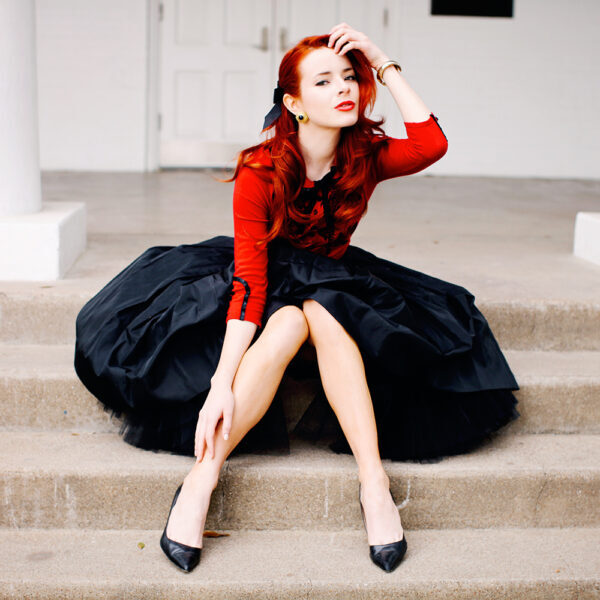 2-red-and-black-vintage-outfit1