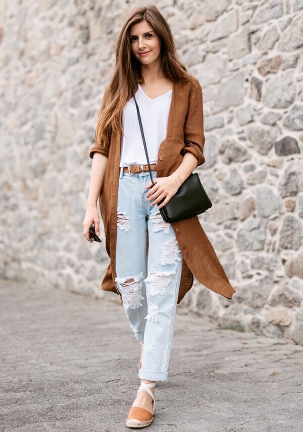2-ripped-jeans-with-coat-and-white-top