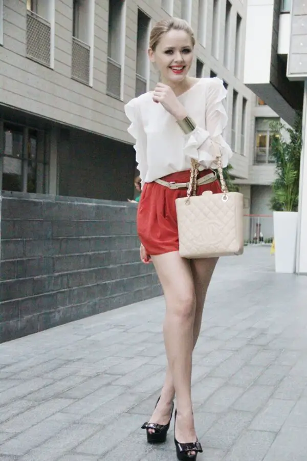 2-ruffled-blouse-with-chic-shorts