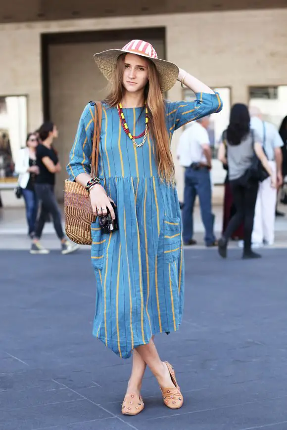 2-vintage-dress-with-chic-hat