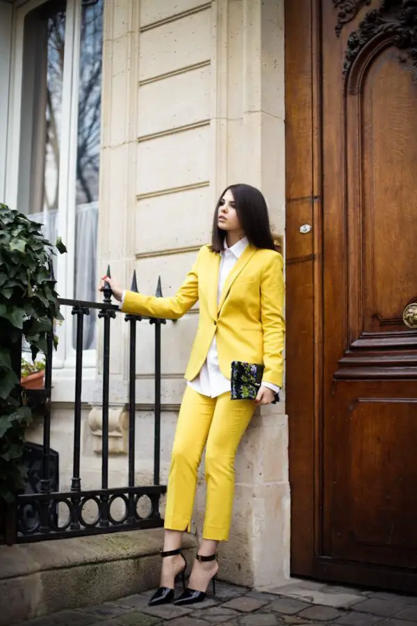 2-yellow-suit-with-ankle-strap-sandals