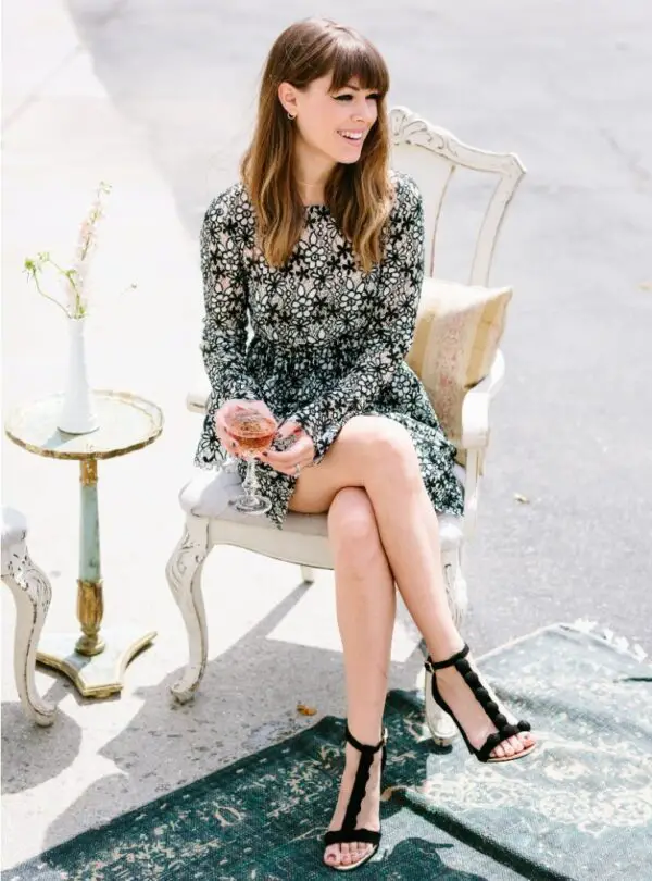 3-chic-black-and-white-floral-dress-with-t-strap-sandals