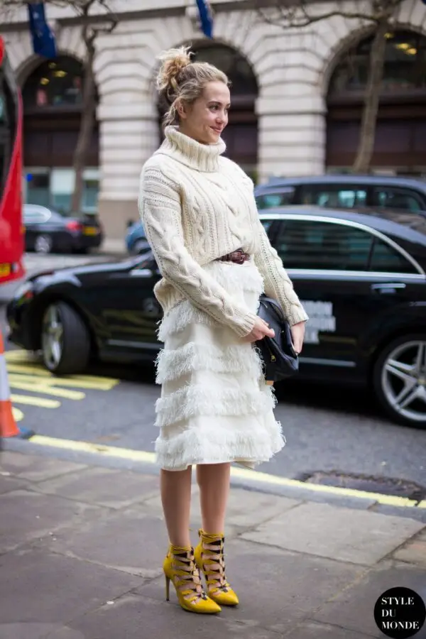 3-chunky-turtleneck-sweater-with-white-skirt