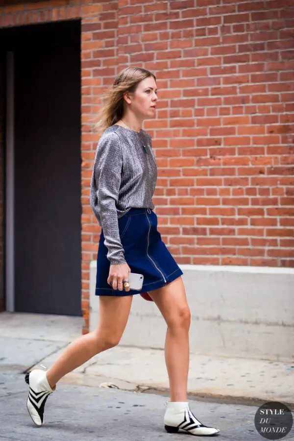3-denim-skirt-with-metallic-top-and-sneakers