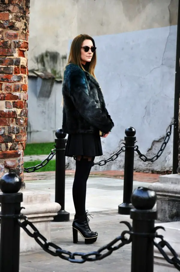 3-edgy-boots-with-all-black-outfit