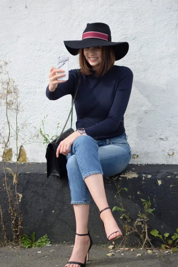 3-fitted-top-with-jeans-and-hat