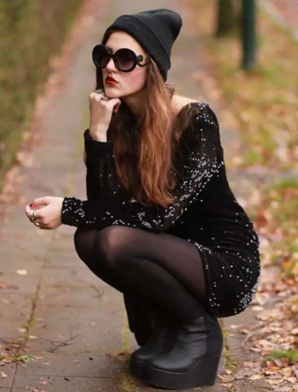 3-grunge-chic-dress-with-black-tights-and-beanies