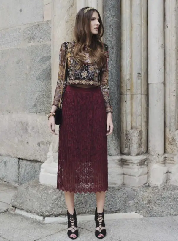 3-lace-skirt-with-baroque-inspired-top