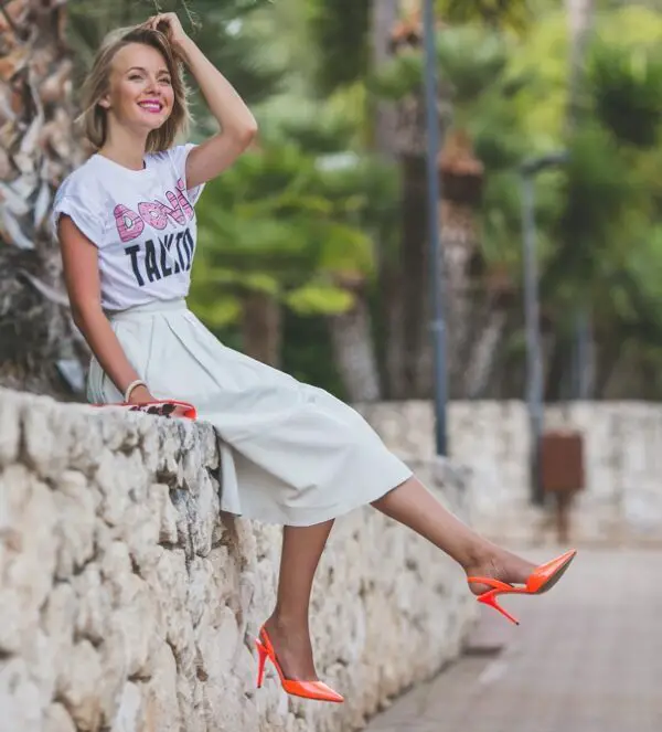 3-orange-shoes-with-skirt-and-graphic-tee