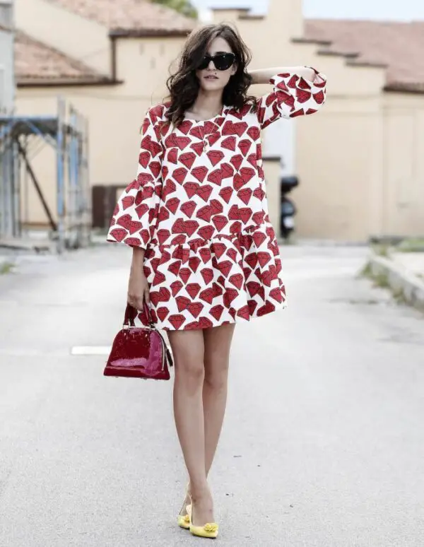 3-quirky-diamond-print-dress-with-red-bag