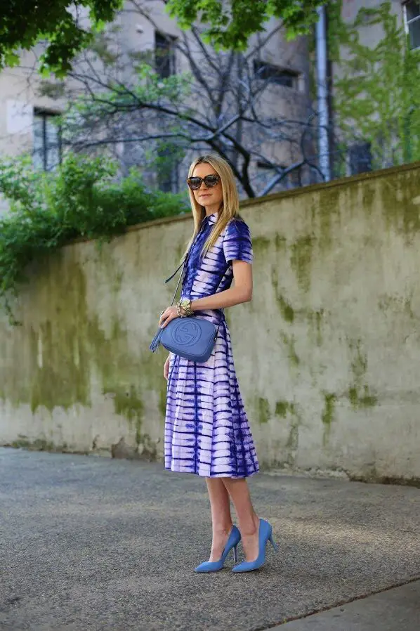 3-serenity-blue-pumps-and-bag-with-printed-dress