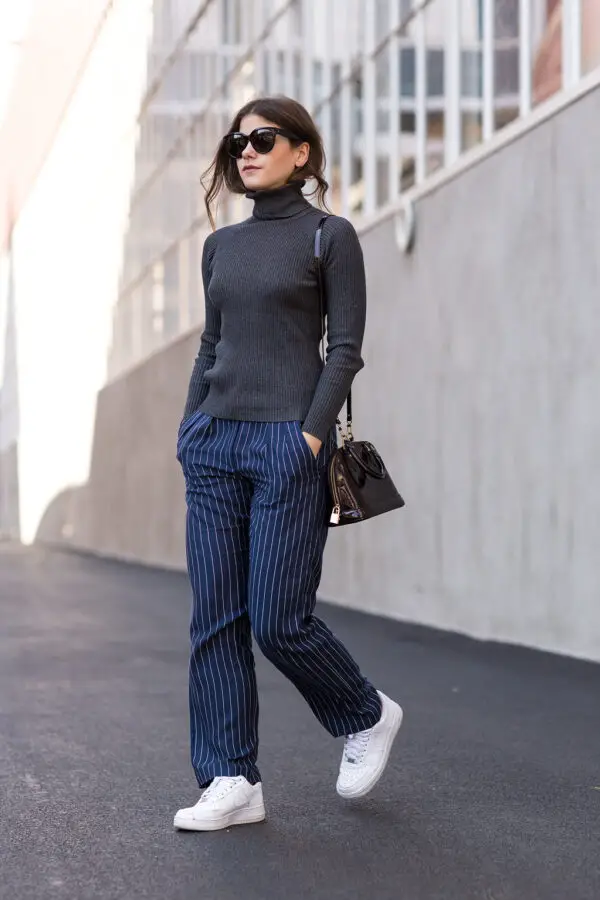 3-striped-pants-with-turtleneck-and-sneakers
