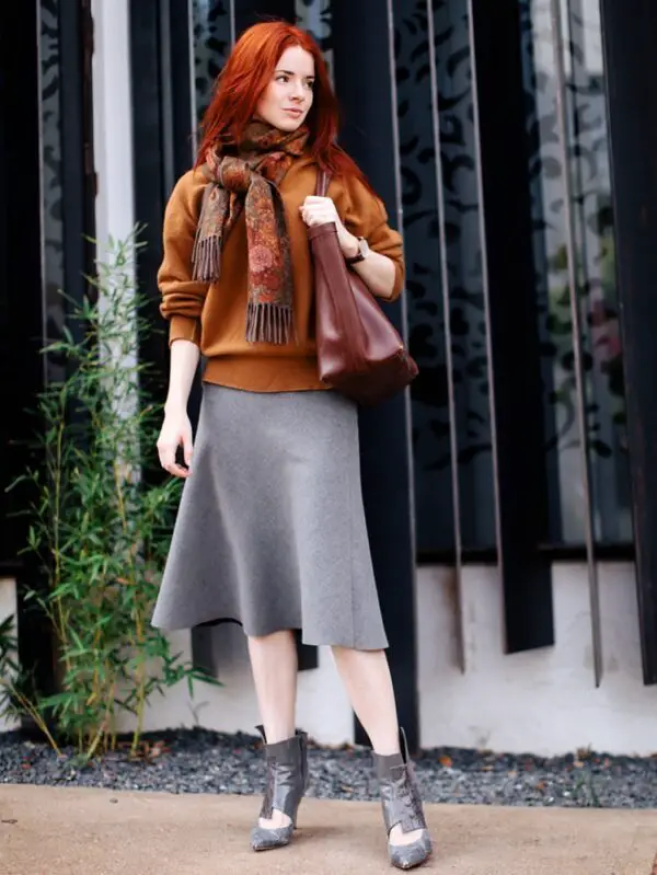 3-vintage-sweater-with-scarf-and-gray-skirt