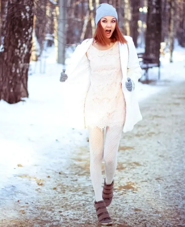 3-winter-white-outfit-with-beanie
