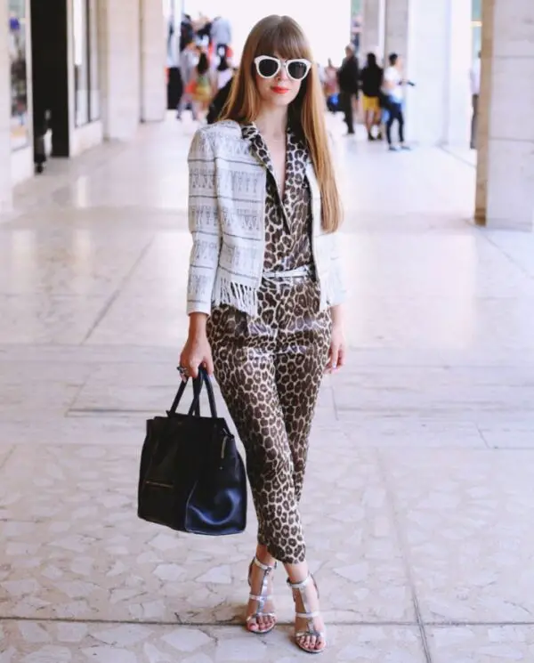4-animal-print-jumpsuit-with-chic-sunglasses