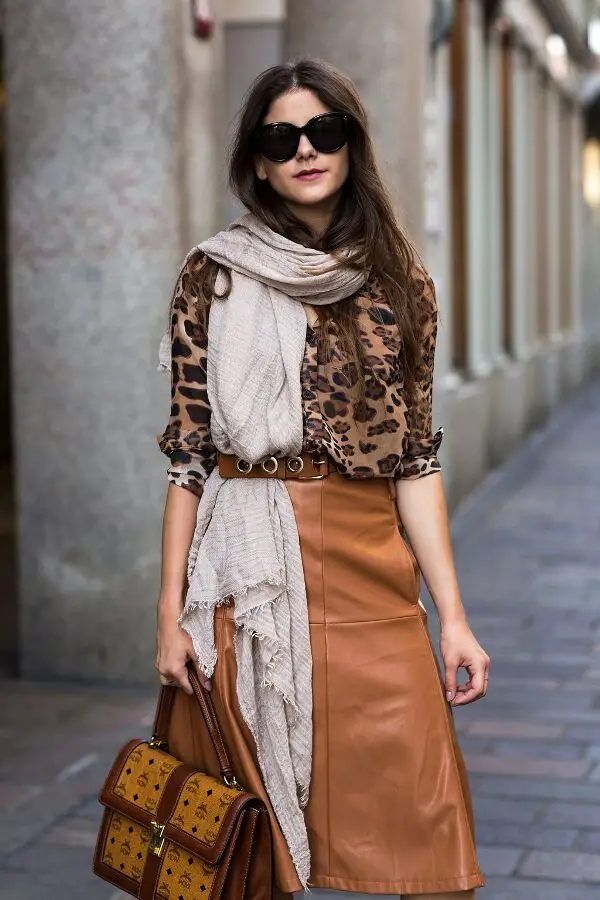 4-belted-scarf-with-leopard-print-blouse-and-leather-skirt